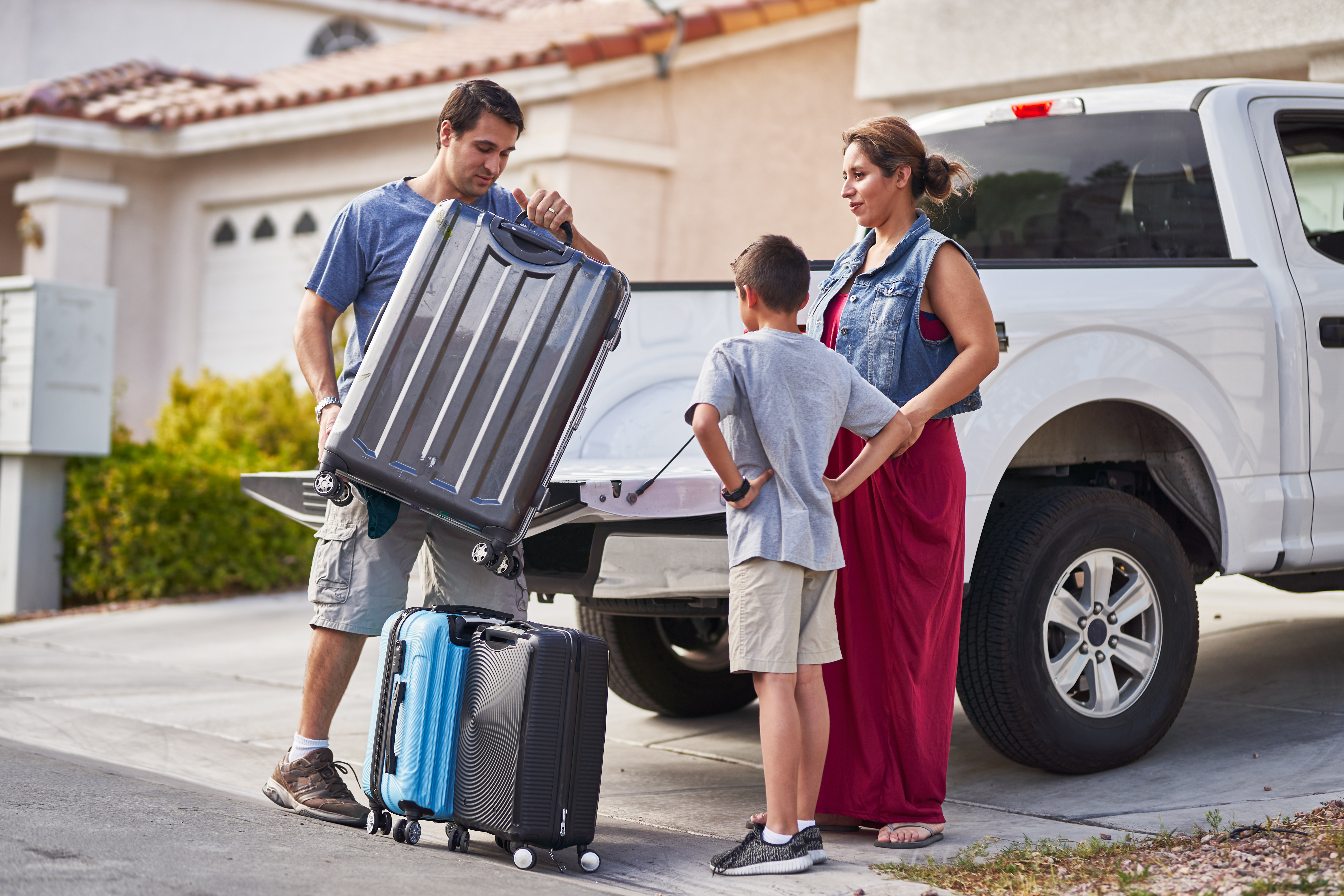 Requisitos y consejos clave para rentar tu primer auto